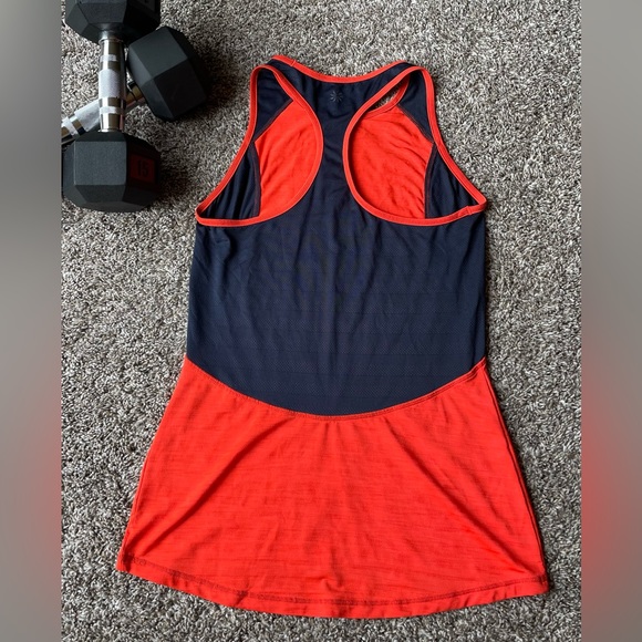 Athleta Spiral Spinner Tank Size XS Workout Top 🏋️‍♀️ - Picture 9 of 9